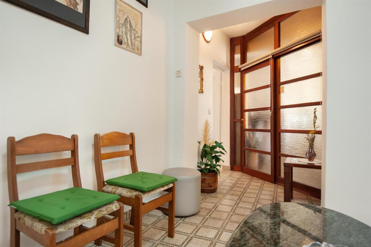 Apartments Antonija Omiš Eksteriør billede