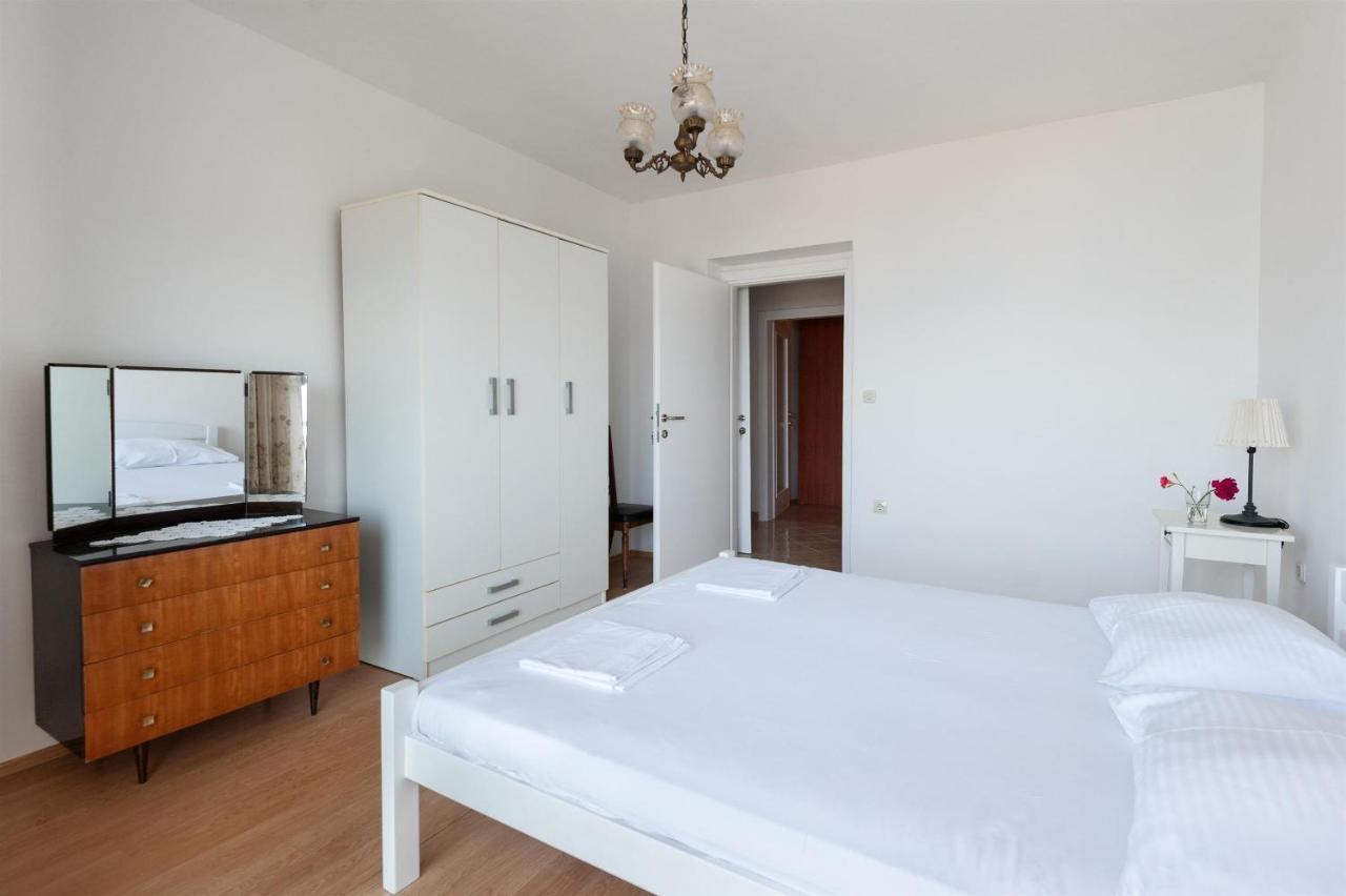 Apartments Antonija Omiš Eksteriør billede